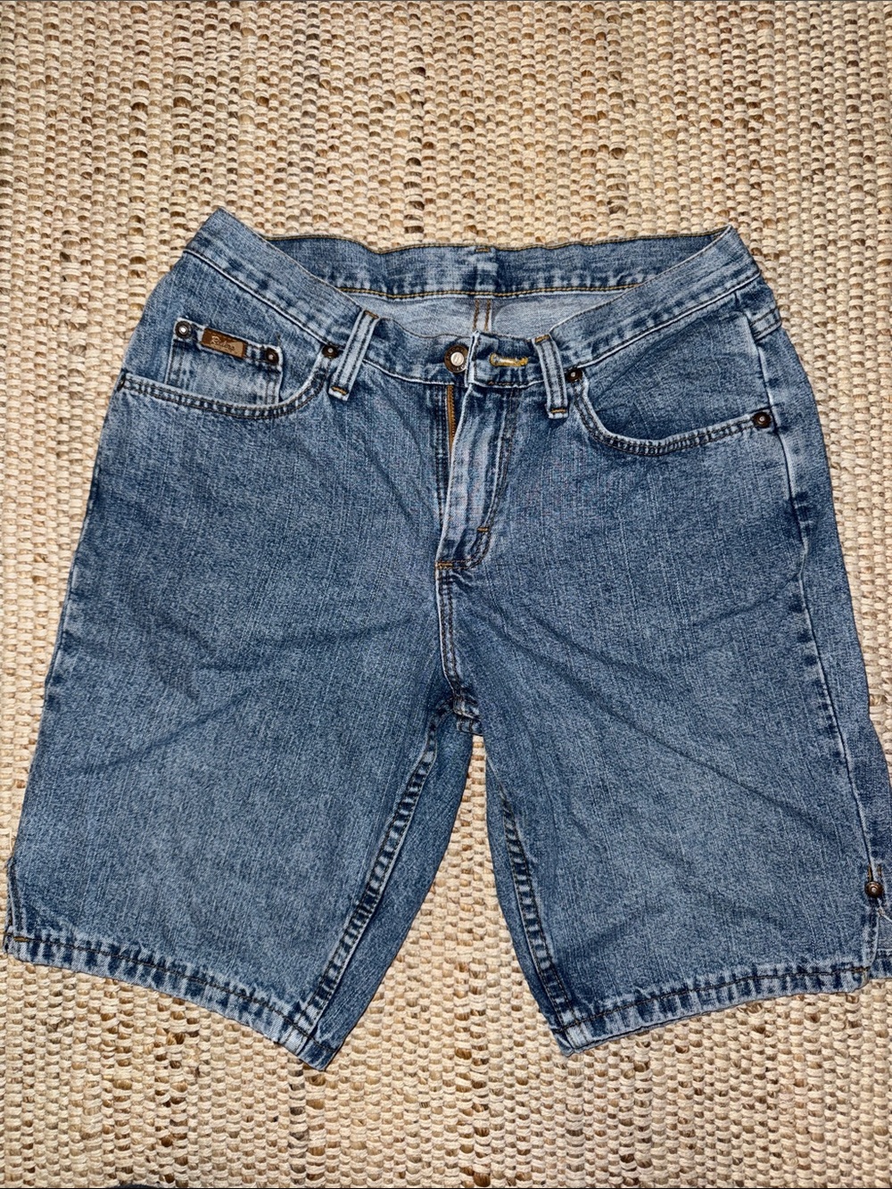 Vintage Women’s  Lee Rider Jorts!
Classic Blue Denim Shorts 9 inch inseam.